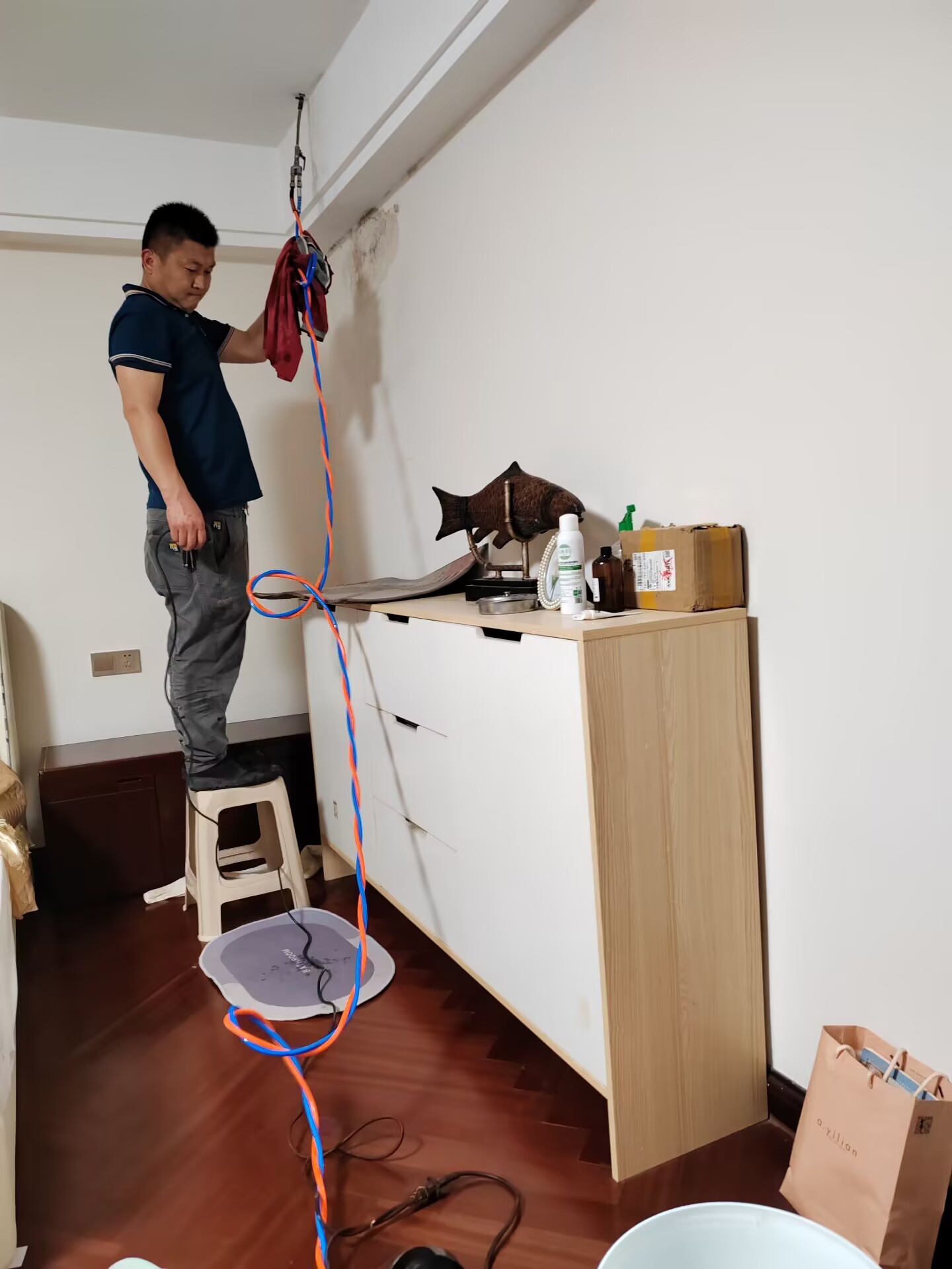 天河区专业防水堵漏案例分享：高效无损修复解决漏水困扰